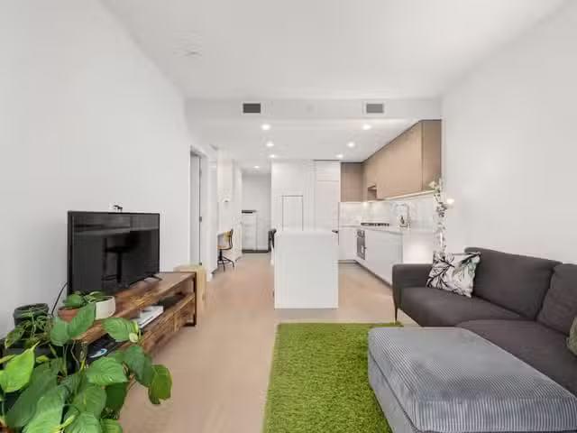 Apartment for sale in Burnaby, Burnaby North, 1301 2186 Gilmor.