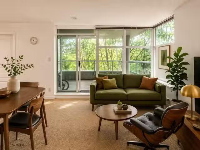 Apartment for sale in Burnaby, Burnaby North, 207 9262 Univers.