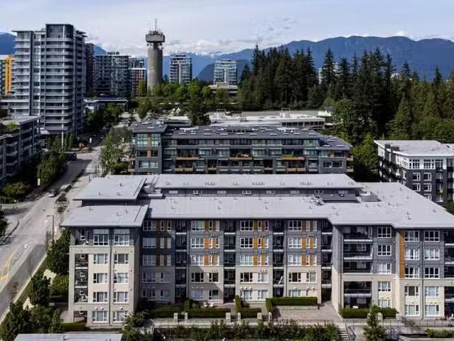 Apartment for sale in Burnaby, Burnaby North, 313 9877 Univers.