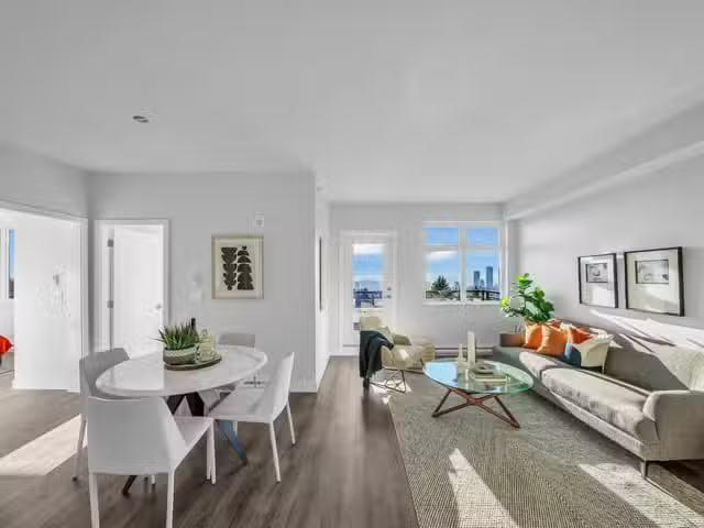 Apartment for sale in Burnaby, Burnaby North, 404 5535 Hasting.