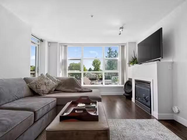 Apartment for sale in Burnaby, Burnaby North, 411 3255 Smith A.