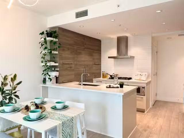 Apartment for sale in Burnaby, Burnaby East, 911 7388 Kingsway.