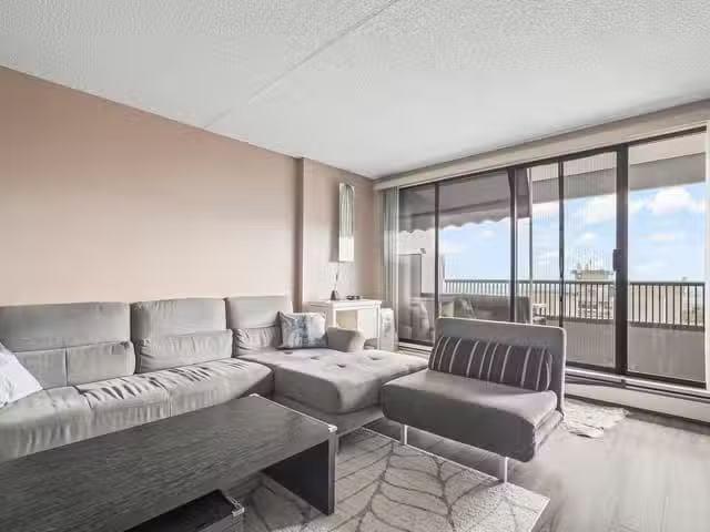 Apartment for sale in Burnaby, Burnaby South, 1607 6595 Willin.