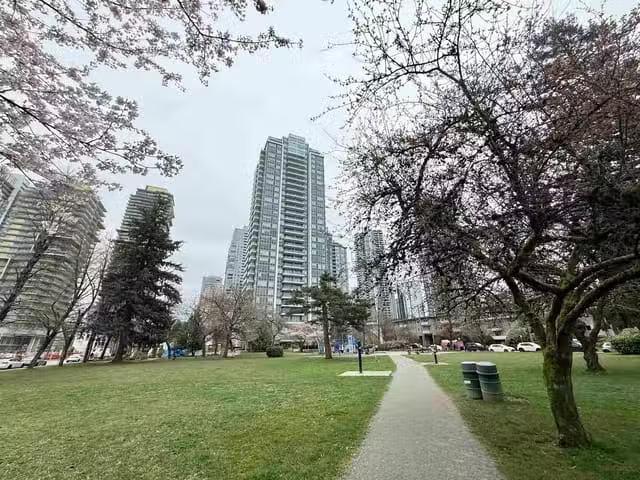 Apartment for sale in Burnaby, Burnaby South, 1703 6463 Silver.
