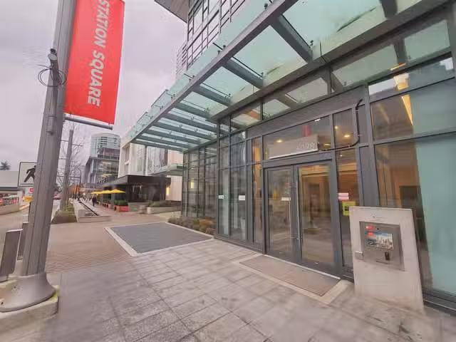 Apartment for sale in Burnaby, Burnaby South, 2703 6098 Statio.