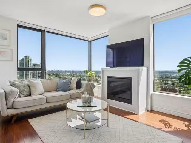 Apartment for sale in Burnaby, Burnaby South, 2706 7063 Hall A.