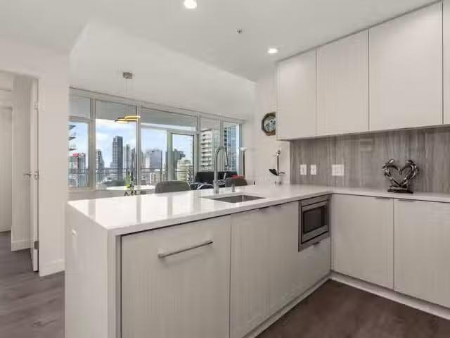 Apartment for sale in Burnaby, Burnaby South, 2207 5051 Imperi.