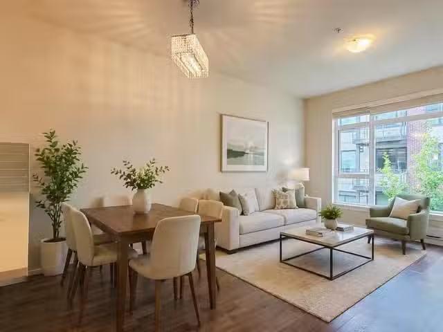 Apartment for sale in Burnaby, Burnaby South, 220 5248 Grimmer.