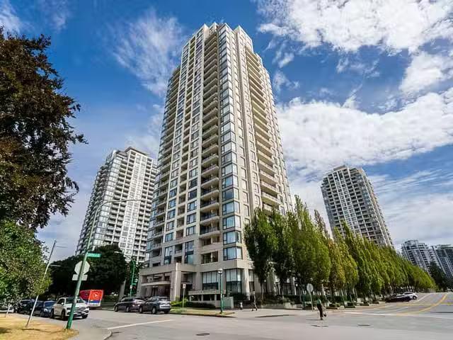 Apartment for sale in Burnaby, Burnaby South, 2301 7088 Salisb.