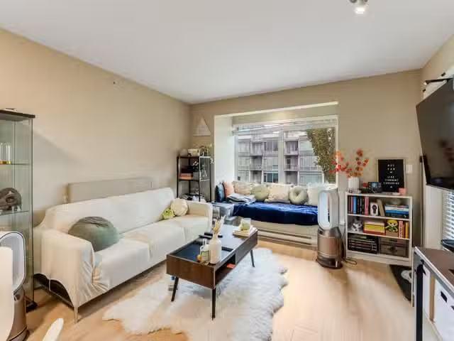 Apartment for sale in Burnaby, Burnaby South, 307 5000 Imperia.