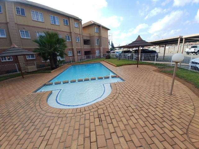 1 Bedroom apartment for sale in Goedeburg, Benoni