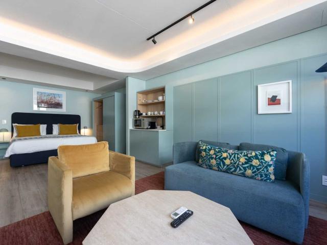 Apartment For Sale in Green Point