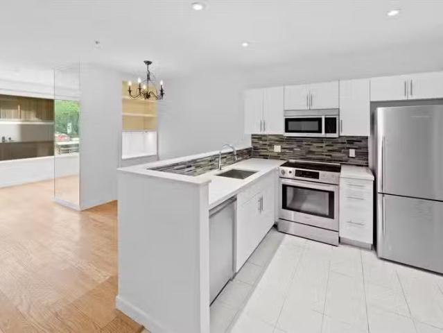 Apartment for sale in Downtown VW, Vancouver, Vancouver West.