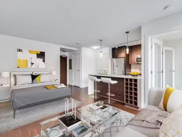 Apartment for sale in Downtown VW, Vancouver, Vancouver West.