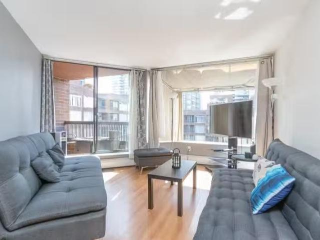 Apartment for sale in Downtown VW, Vancouver, Vancouver West.