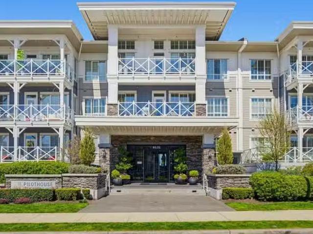 Apartment for sale in Delta, Ladner, 217 5535 Admiral Way, 263.