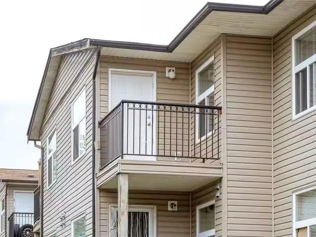 Apartment for sale in Duncan, 302 3215 Cowichan Lake Rd, 1039363