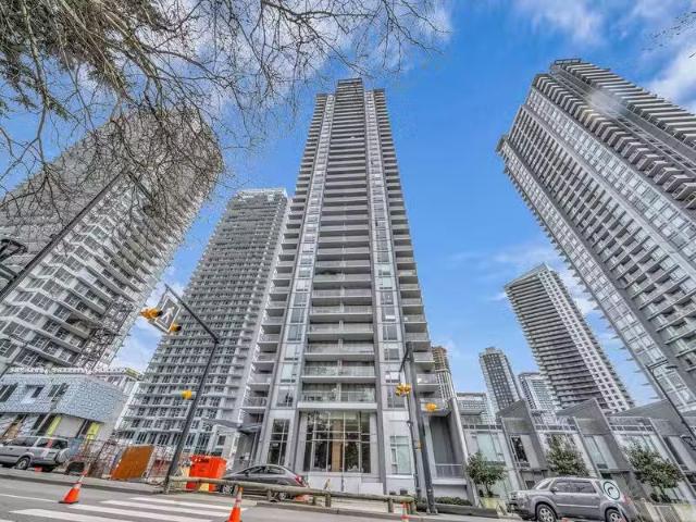Apartment for sale in East Newton, Surrey, Surrey, Avenue, 262.