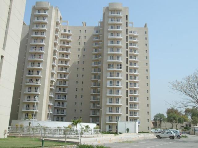Apartment for Sale in Faridabad, Haryana, Ref# 8168422
