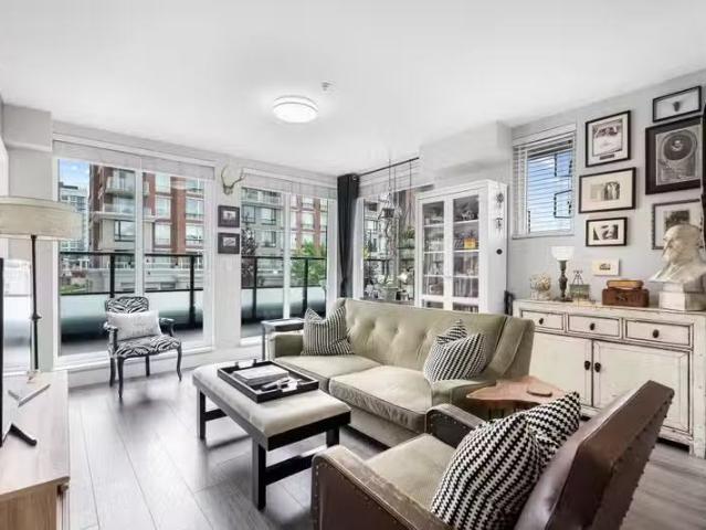 Apartment for sale in Knight, Vancouver, Vancouver East, Ph5 3.