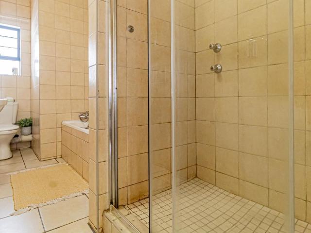 2 Bedroom apartment for sale in Bloubosrand, Randburg