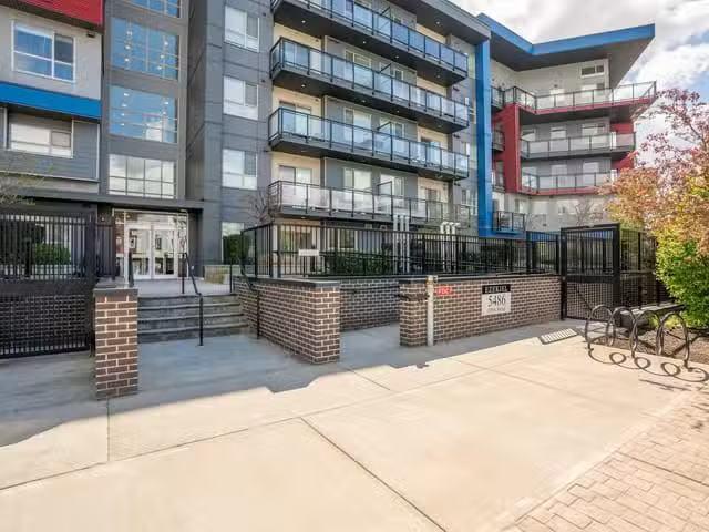 Apartment for sale in Langley, Langley, a Street, 263134767