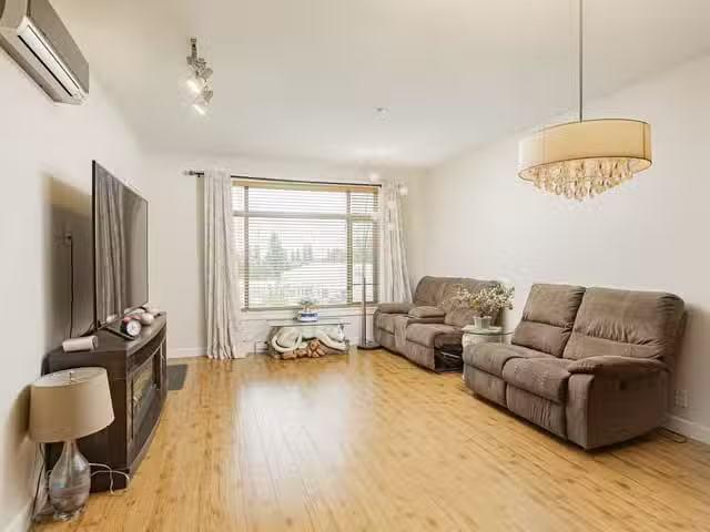 Apartment for sale in Langley, Langley, Street, 263137576