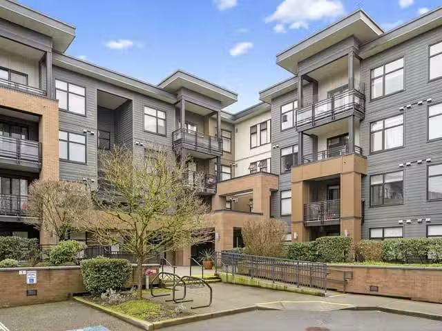 Apartment for sale in Langley, Langley, 216 20068 Fraser Highw.