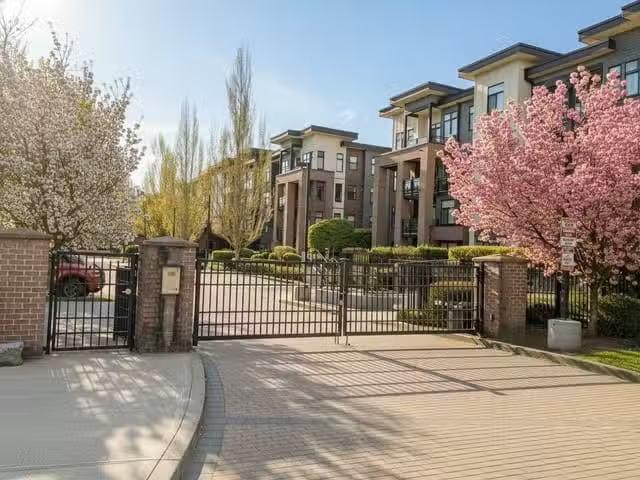 Apartment for sale in Langley, Langley, 401 20062 Fraser Highw.