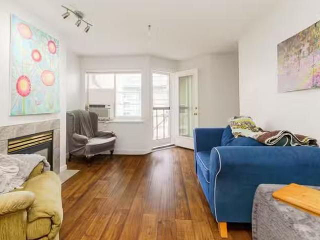 Apartment for sale in Maple Ridge, Maple Ridge, 404 22351 St A.