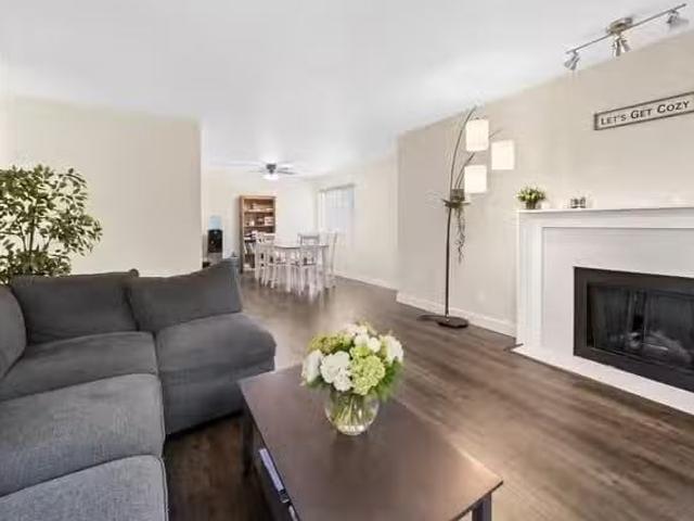 Apartment for sale in Maple Ridge, Maple Ridge, Street, 263145.