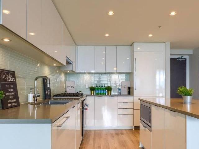 Apartment for sale in Metrotown Burnaby Burnaby South 2805 6638 Dunblane Avenue 262797803