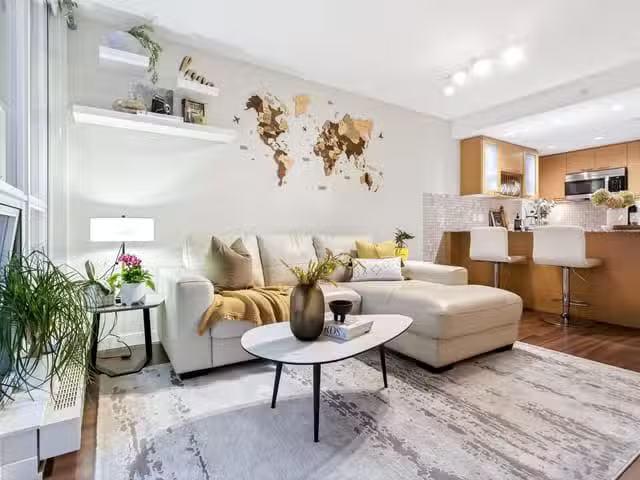 Apartment for sale in North Vancouver, North Vancouver, 413 13.