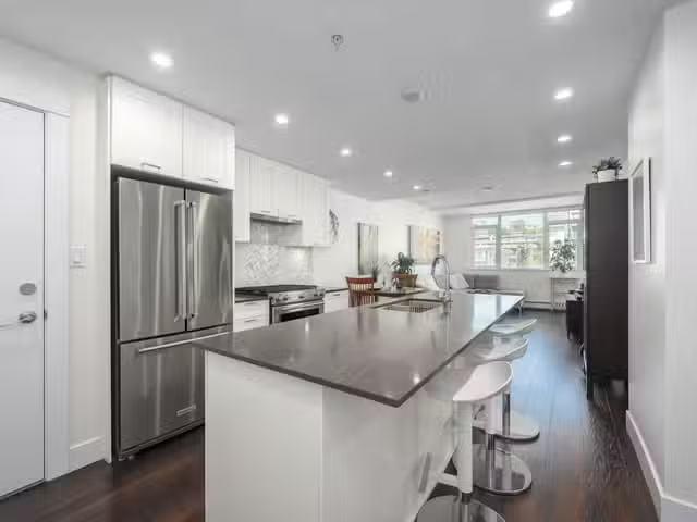 Apartment for sale in North Vancouver, North Vancouver, 504 13.