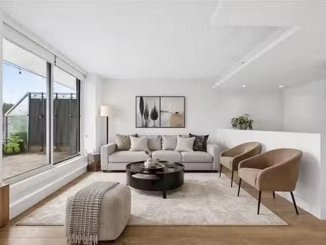 Apartment for sale in North Vancouver, North Vancouver, 610 68.