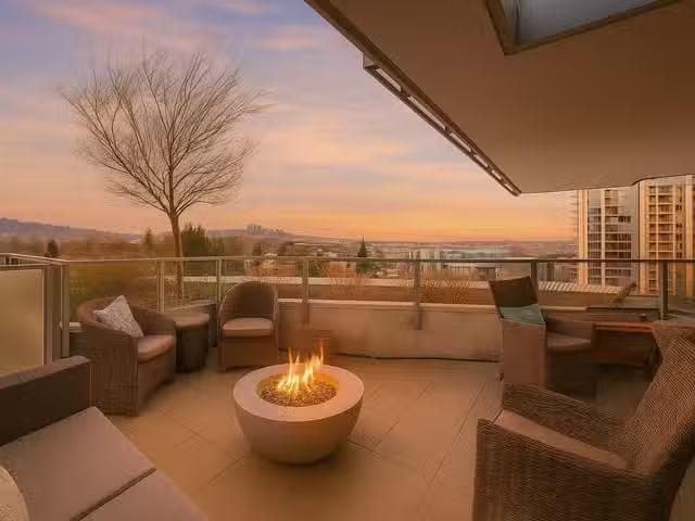 Apartment for sale in North Vancouver, North Vancouver, 706 15.