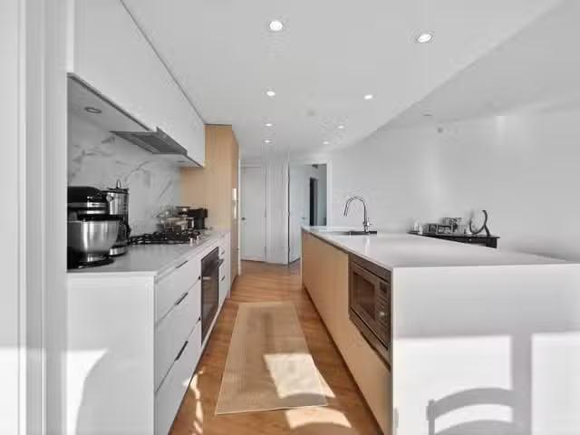 Apartment for sale in North Vancouver, North Vancouver, 807 15.