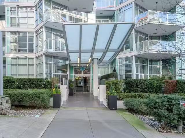 Apartment for sale in North Vancouver, North Vancouver, 808 19.