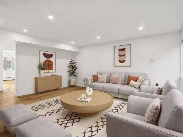 Apartment for sale in North Vancouver, North Vancouver, 879 We.
