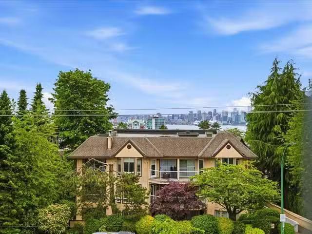 Apartment for sale in North Vancouver, North Vancouver, 102 12.