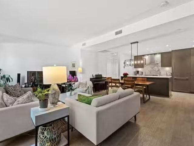 Apartment for sale in North Vancouver, North Vancouver, 103 10.