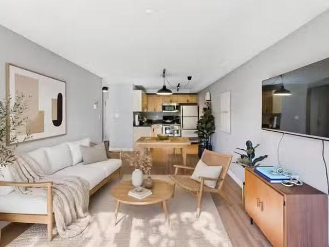 Apartment for sale in North Vancouver, North Vancouver, 108 25.