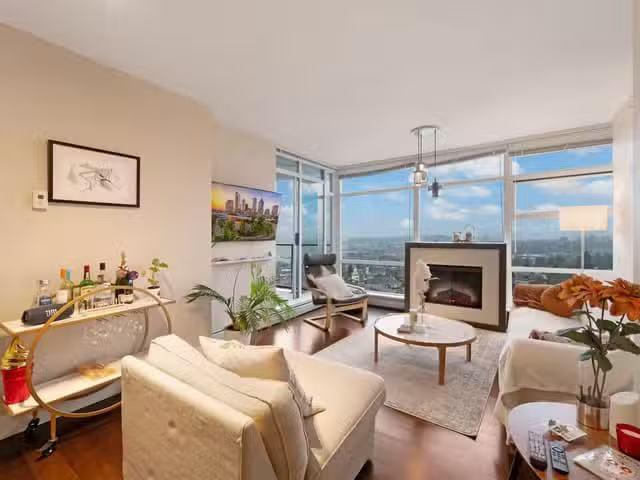 Apartment for sale in North Vancouver, North Vancouver, 1304 1.