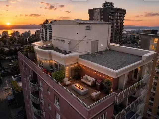 Apartment for sale in North Vancouver, North Vancouver, 1604 1.