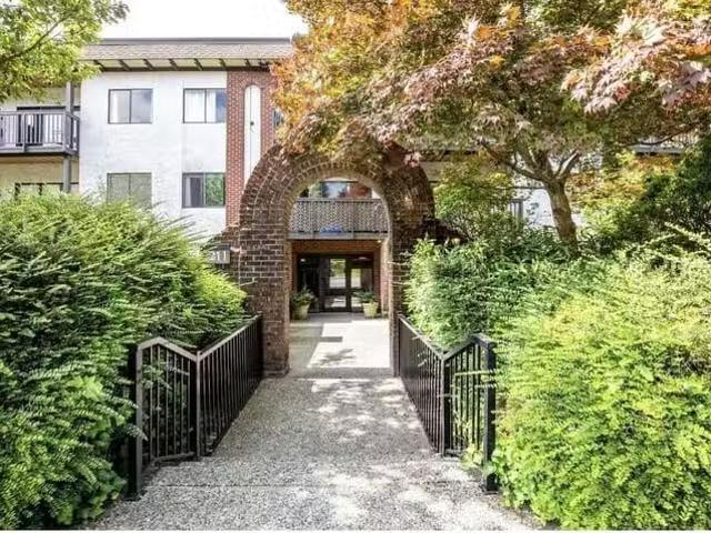 Apartment for sale in North Vancouver, North Vancouver, 203 21.