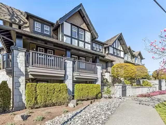 Apartment for sale in North Vancouver, North Vancouver, 207 11.