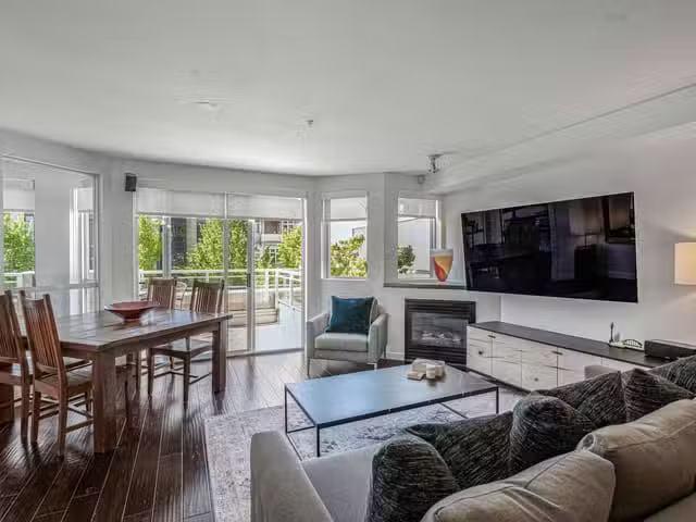 Apartment for sale in North Vancouver, North Vancouver, 207 12.