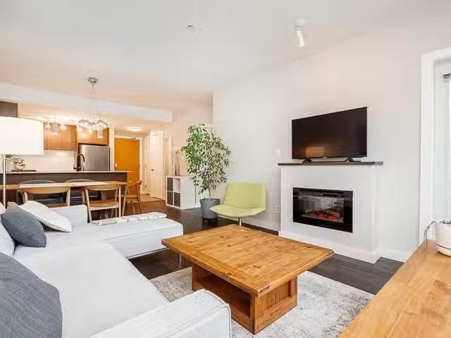 Apartment for sale in North Vancouver, North Vancouver, 208 13.