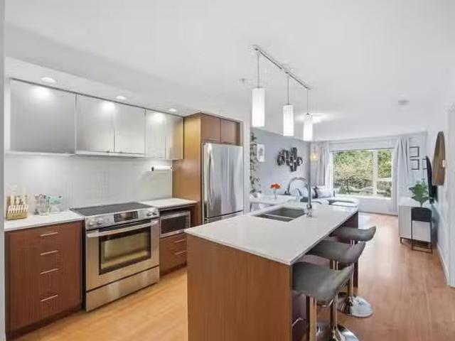 Apartment for sale in North Vancouver, North Vancouver, 209 22.