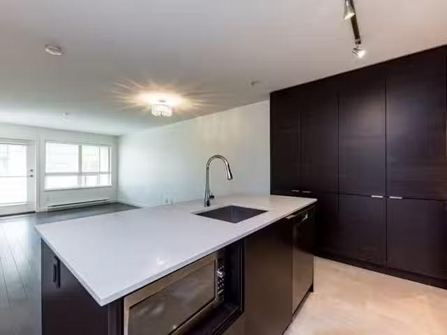 Apartment for sale in North Vancouver, North Vancouver, 302 16.